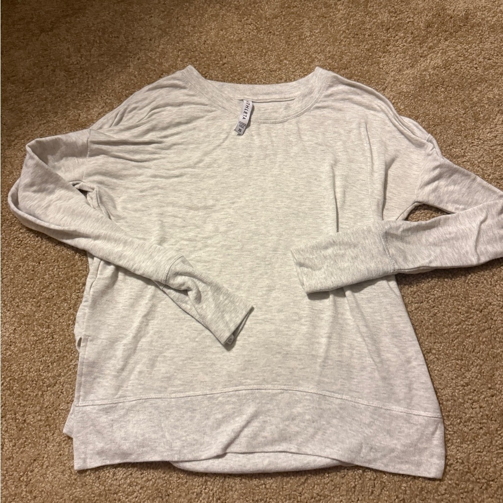 Athleta Heather Gray Long Sleeve Tee